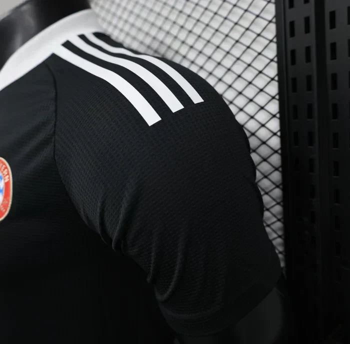 2024/2025 Bayern Munchen Goalkeeper Alternativa Visitante Kit