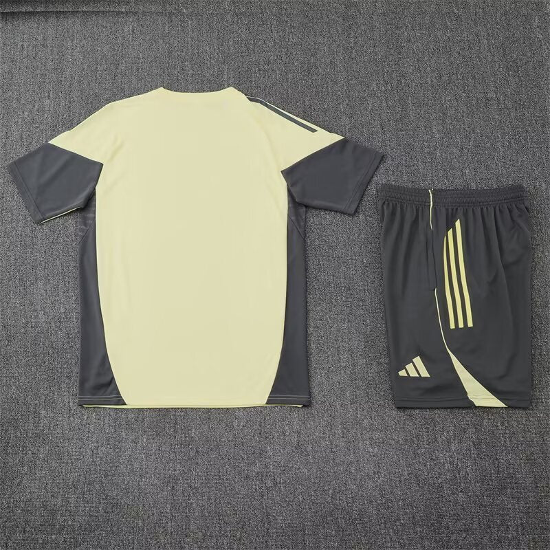 2025/2026 Real Madrid Equipación de Entrenamiento