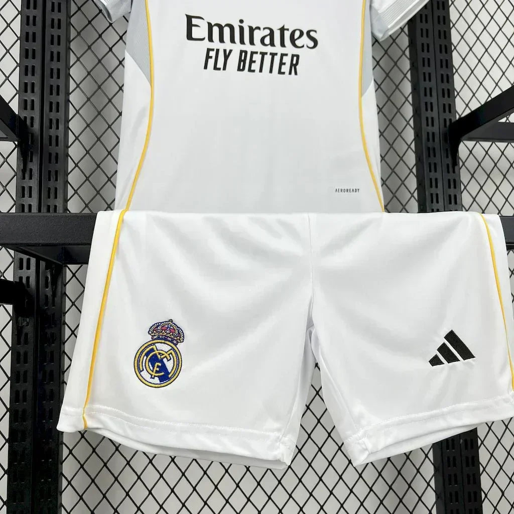 2025/2026 Real Madrid Local Kit Talla Niño