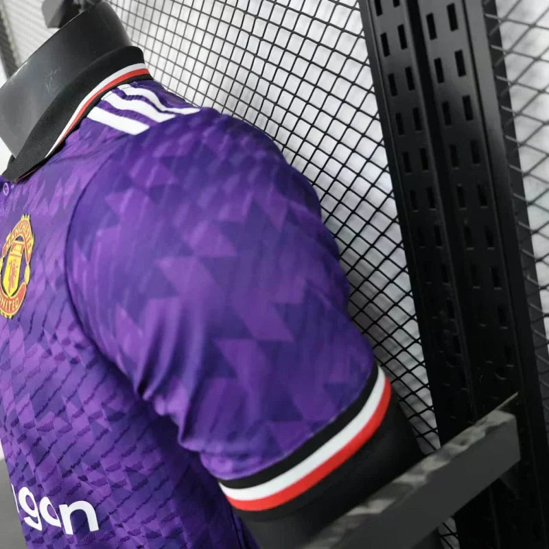 Manchester United "Crimson Mirage" Edición Especial