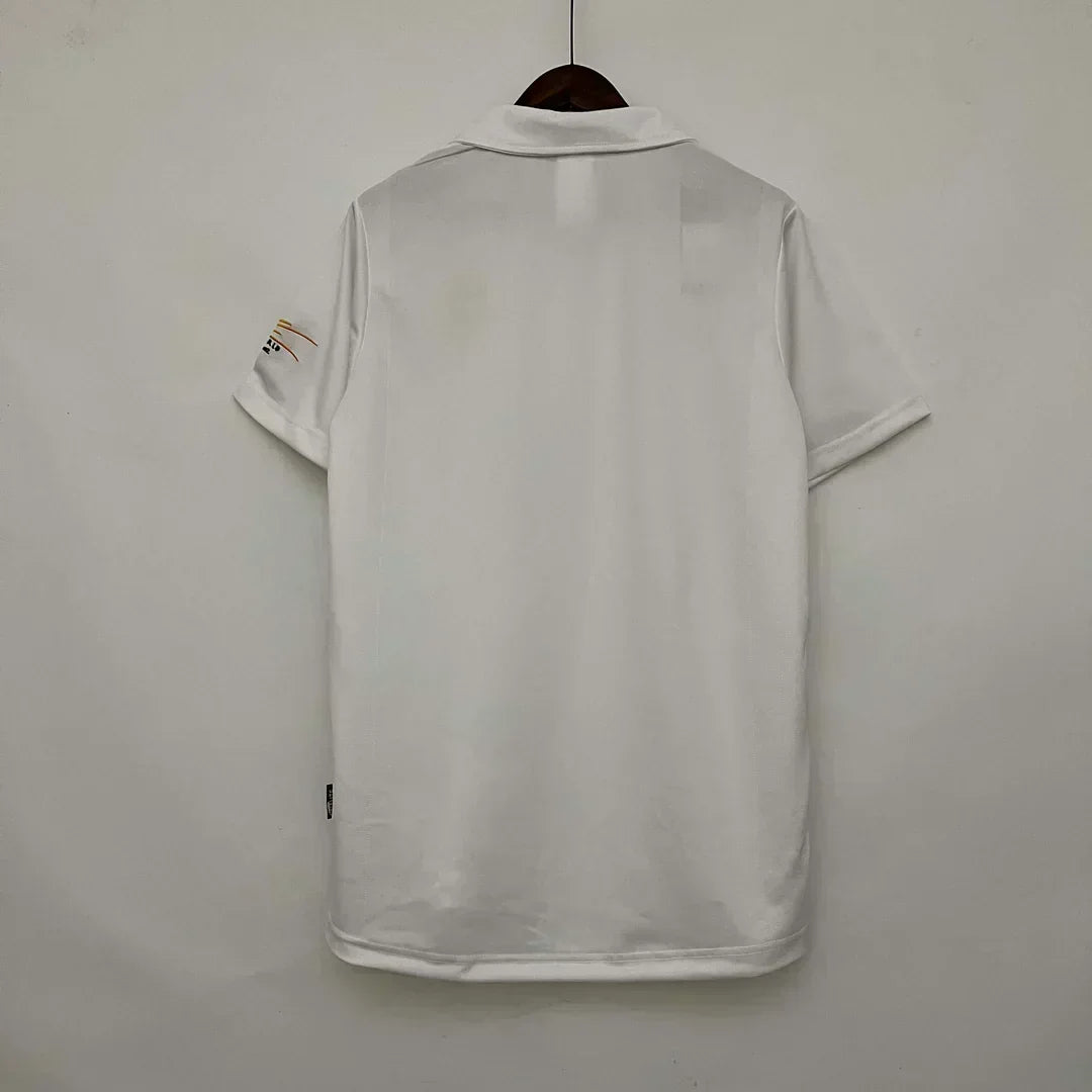 2002-2003 Retro Real Madrid Local