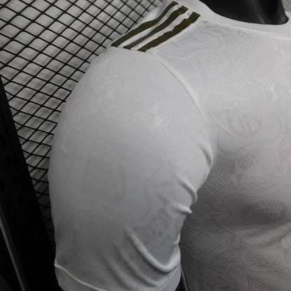 Bayern Munchen 2025/2026 125th Aniversario Edition White Edición Especial