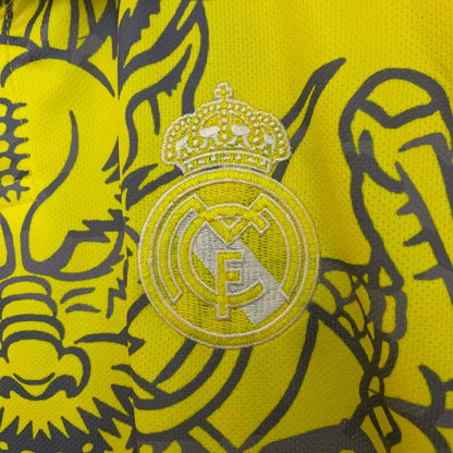 Real Madrid "Dragón Amarillo" Edición Especial