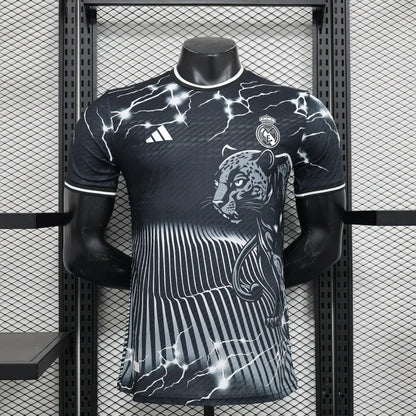 Real Madrid "Black Panther" Edición Especial