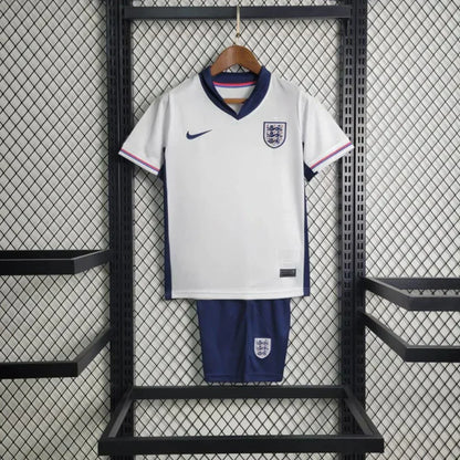 England 2024 Local Talla Niño