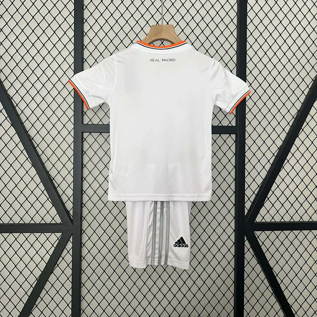 2013/2014 Retro Real Madrid Local Kit Talla Niño