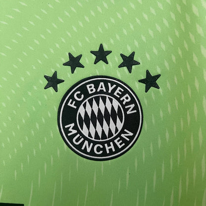 2025/2026 Bayern Munchen Green Goalkeeper Kit