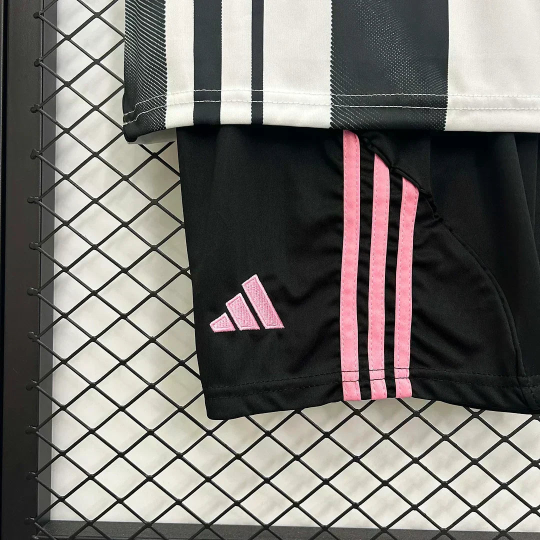2025-2026 Juventus Local Kit Talla Niño