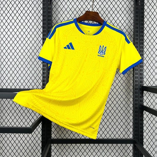 Ucrania Local Kit 2026