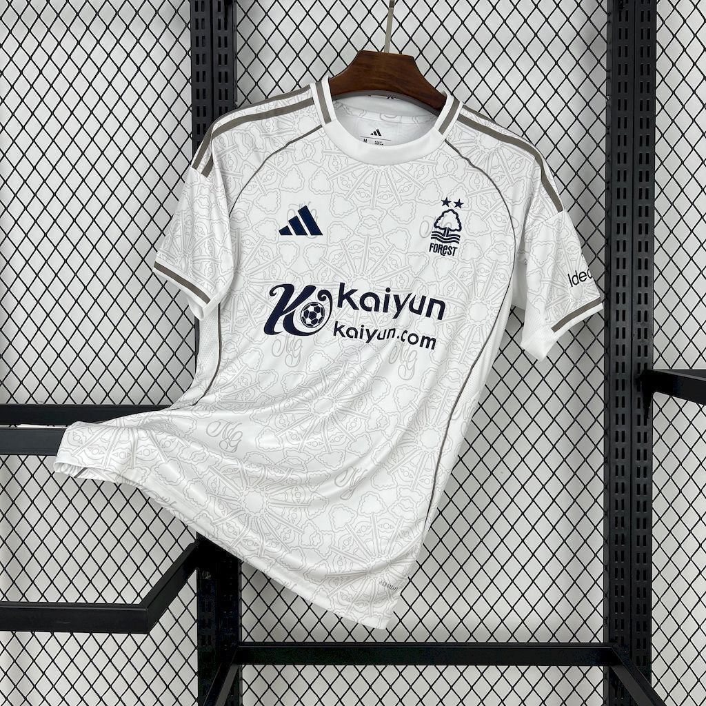 2025/2026 Nottingham Forest Visitante Kit
