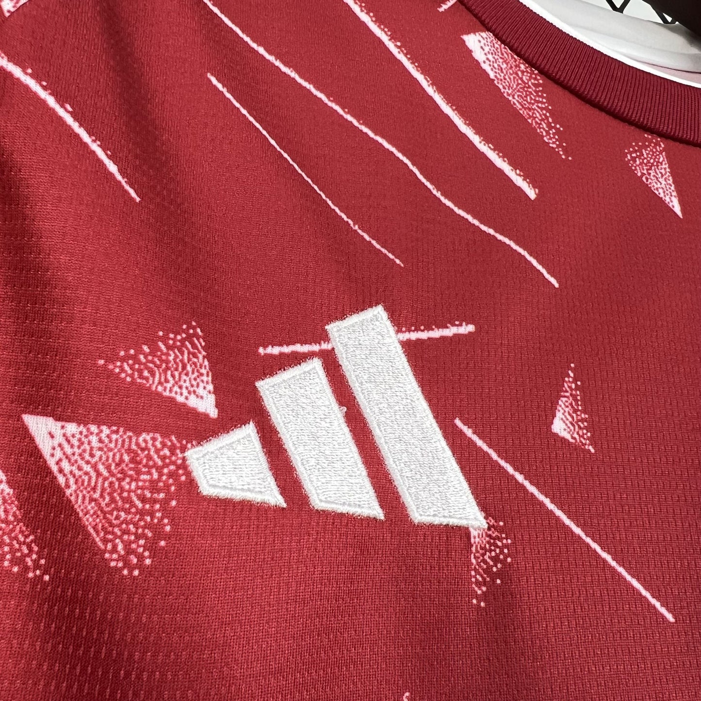 2026/2027 Liverpool Local Manga Larga Kit