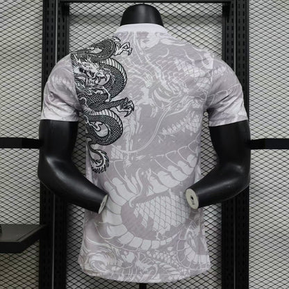 Real Madrid "Golden Serpent" Edición Especial