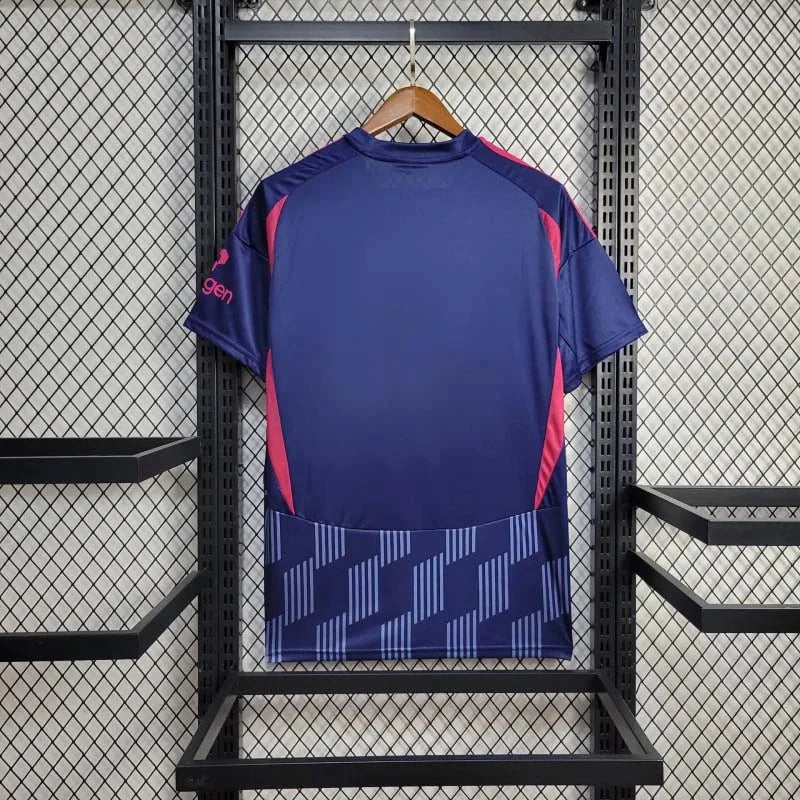 2024-2025 Nottingham Forest Visitante Kit