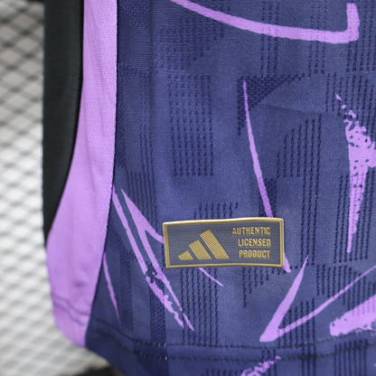 Manchester United "Violet Edge" Edición Especial