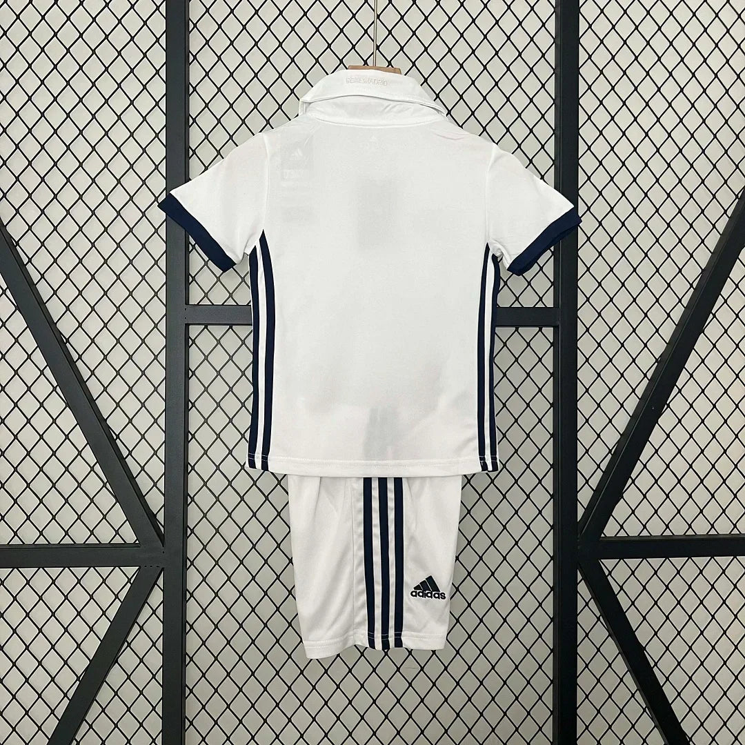 2016/2017 Retro Real Madrid Local Kit Talla Niño