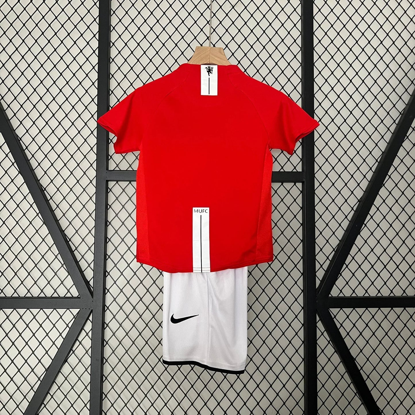 Manchester United Retro 2006/2007 Local Talla Niño